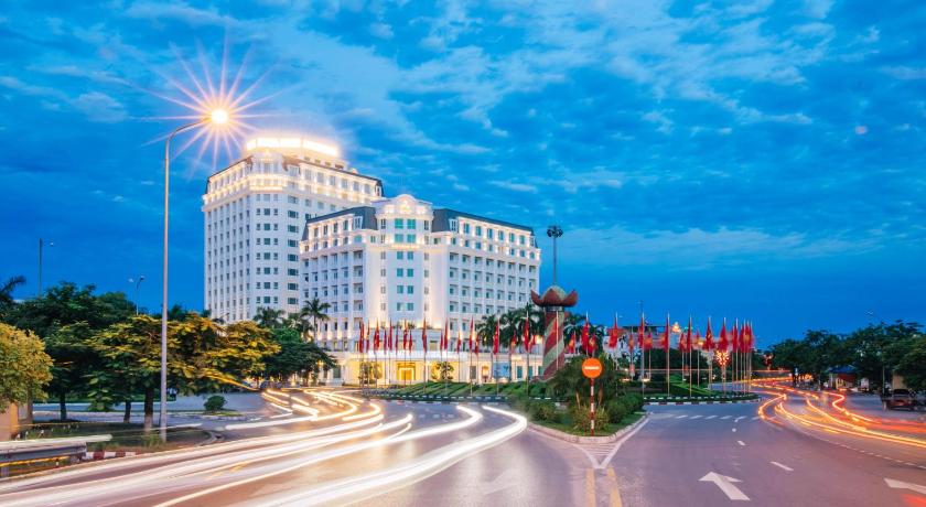 Toàn cảnh Best Western Pearl River Hotel Hải Phòng về đêm